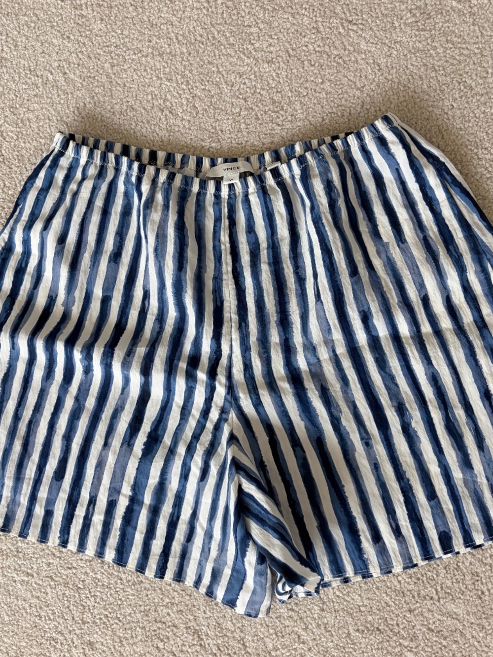 Vince stripe pull-on shorts size small